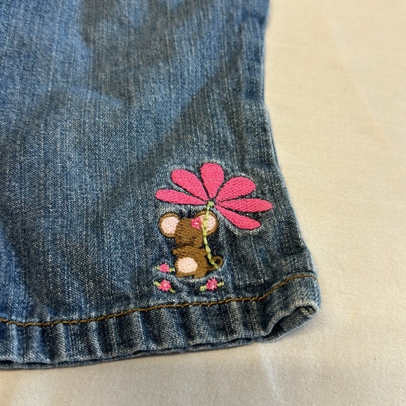 Gymboree - Vintage White Long Sleeve Onesie and Blue Jeans with embroidery Set - Picture 5 of 6